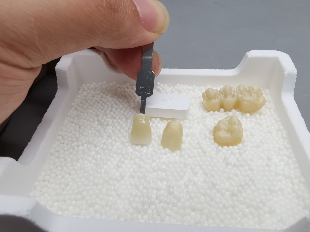 유세라 치과 기공소 3D 멀티레이어 지르코니아 블록 98mm Zirconio Multilayer Dentale 지르코니아 블록 CAD CAM