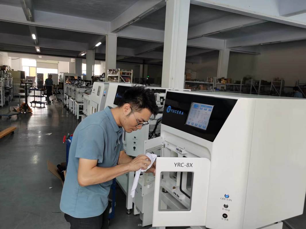 YUCERA YRC-8X 치과 밀링 머신 자동 디스크 교체 고속 밀링 속도 치과 실험실 장비 CAD CAM 솔루션